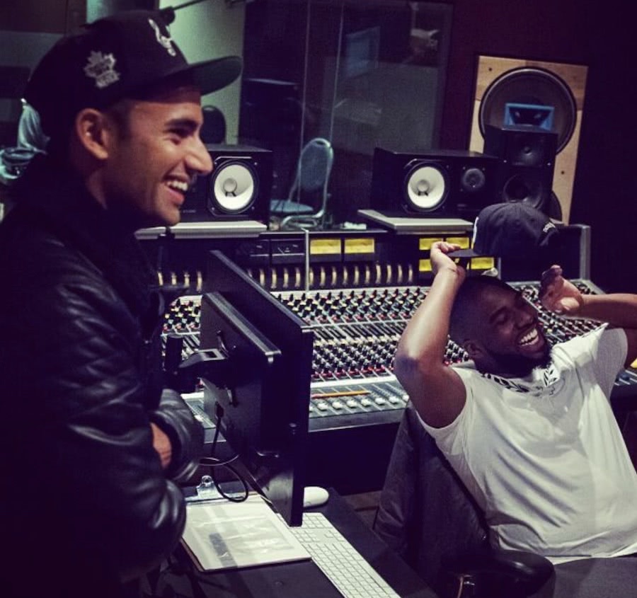 tushar-apte-in-studio