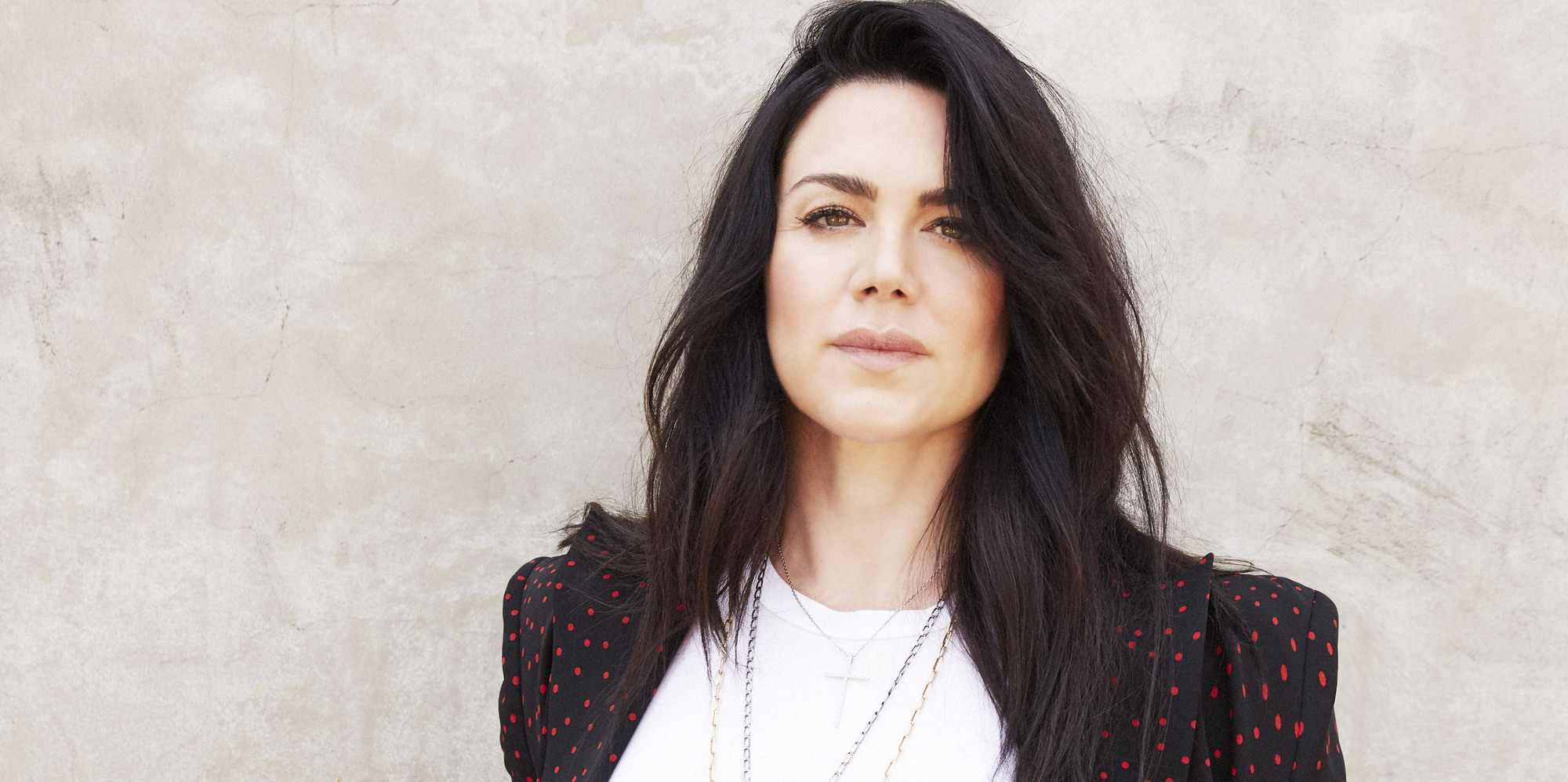 Vanessa Amorosi Talks New Music, 2023 AWMA and ‘Amazing’ Journey With Vicki Gordon